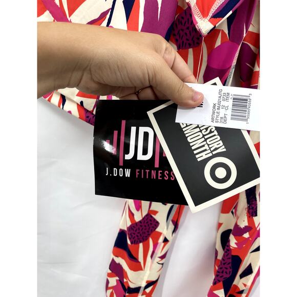 J. Dow Fitness x Target Matching Athletic Set - Picture 4 of 5